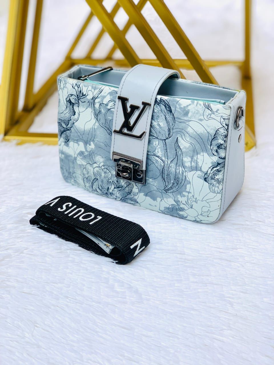 HAND BAGS