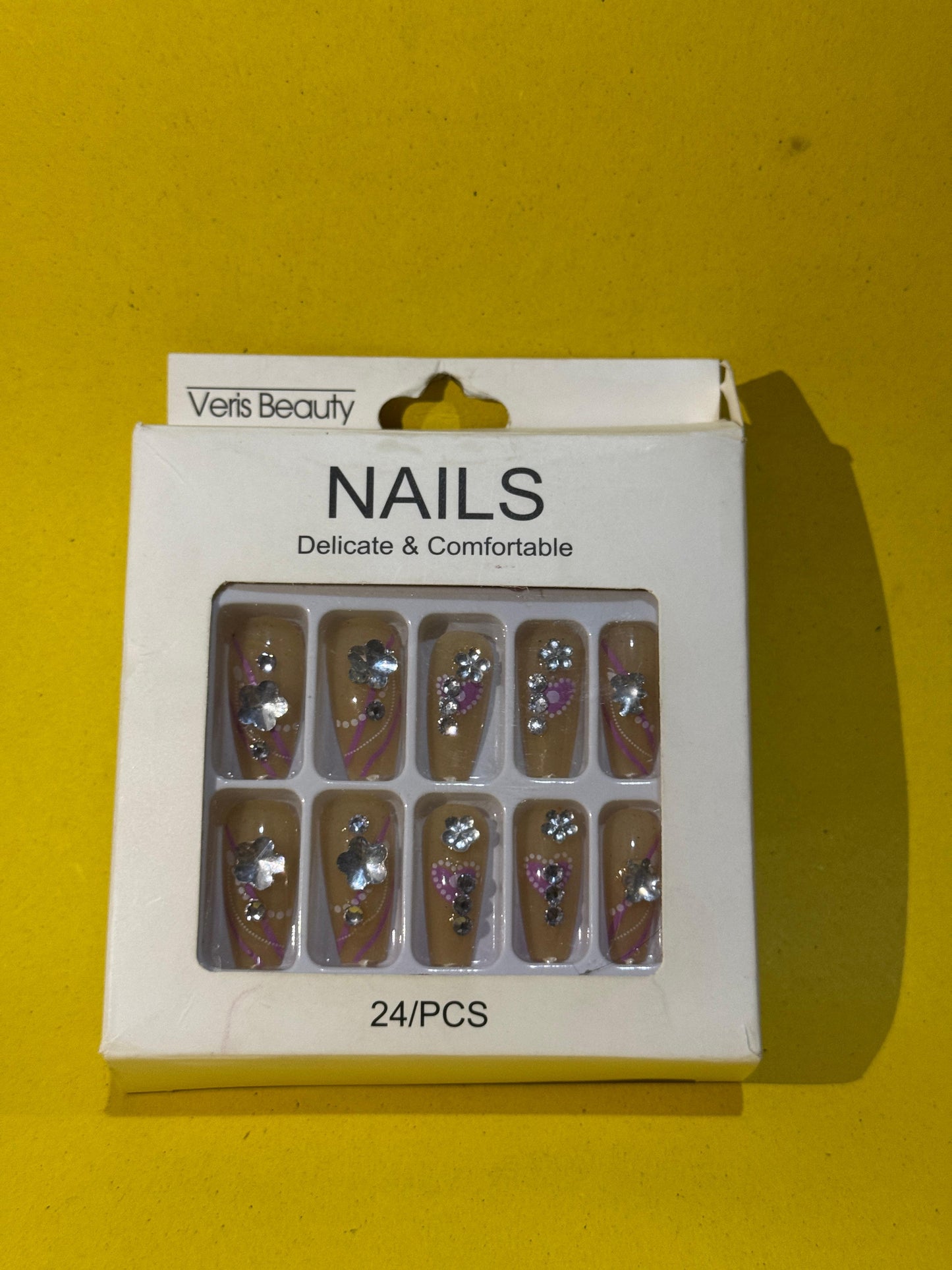 Delicate  Comfortable  Nails